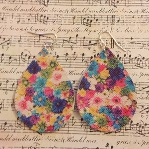 Retro Floral Faux Leather Earrings